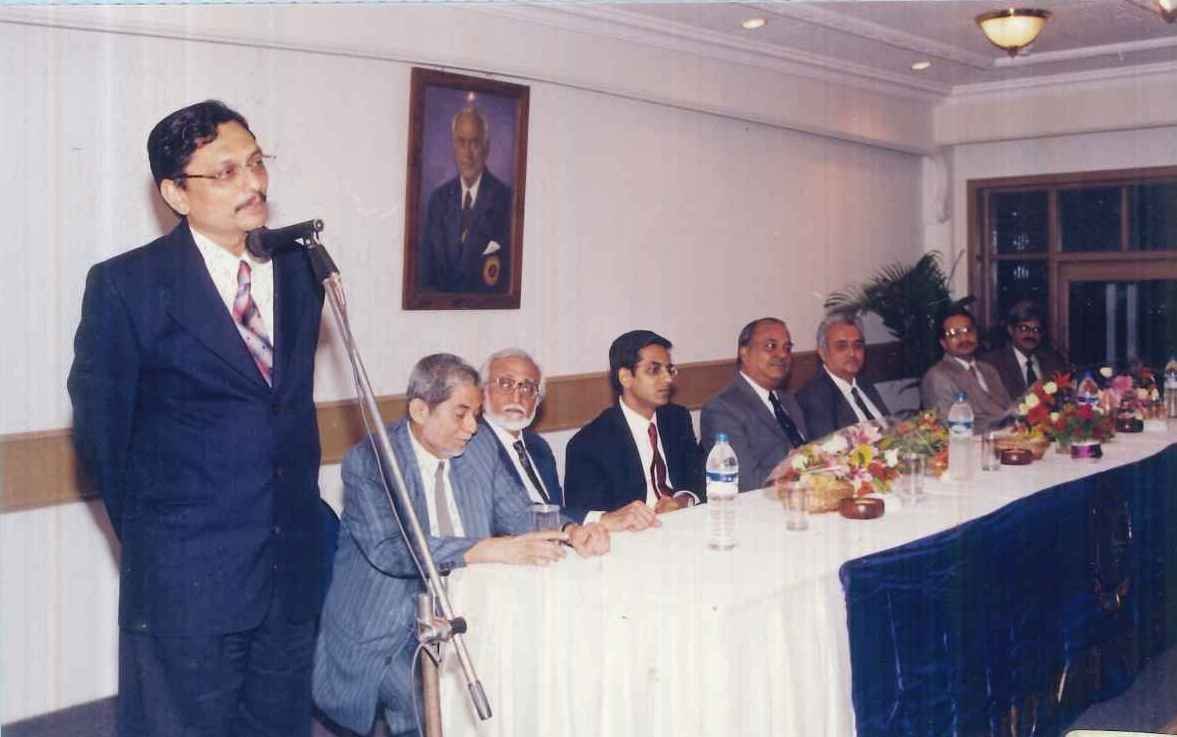 Dinner on 4 May 2000